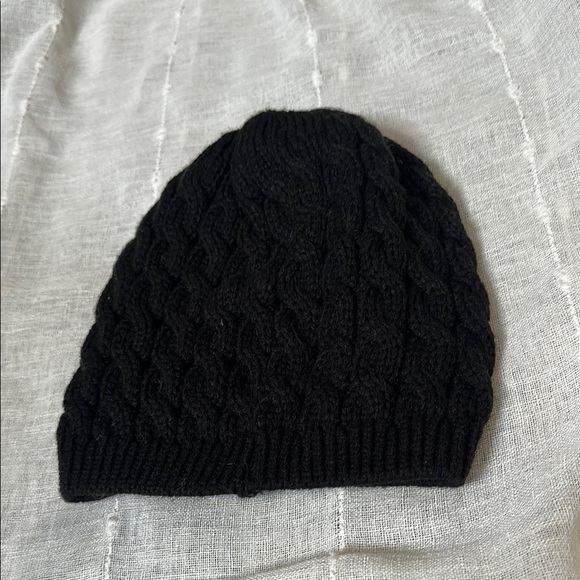 Black Cable Knit Beanie by Richardson Tagged "Basic" on Front of Toboggan NWOT - Picture 4 of 6